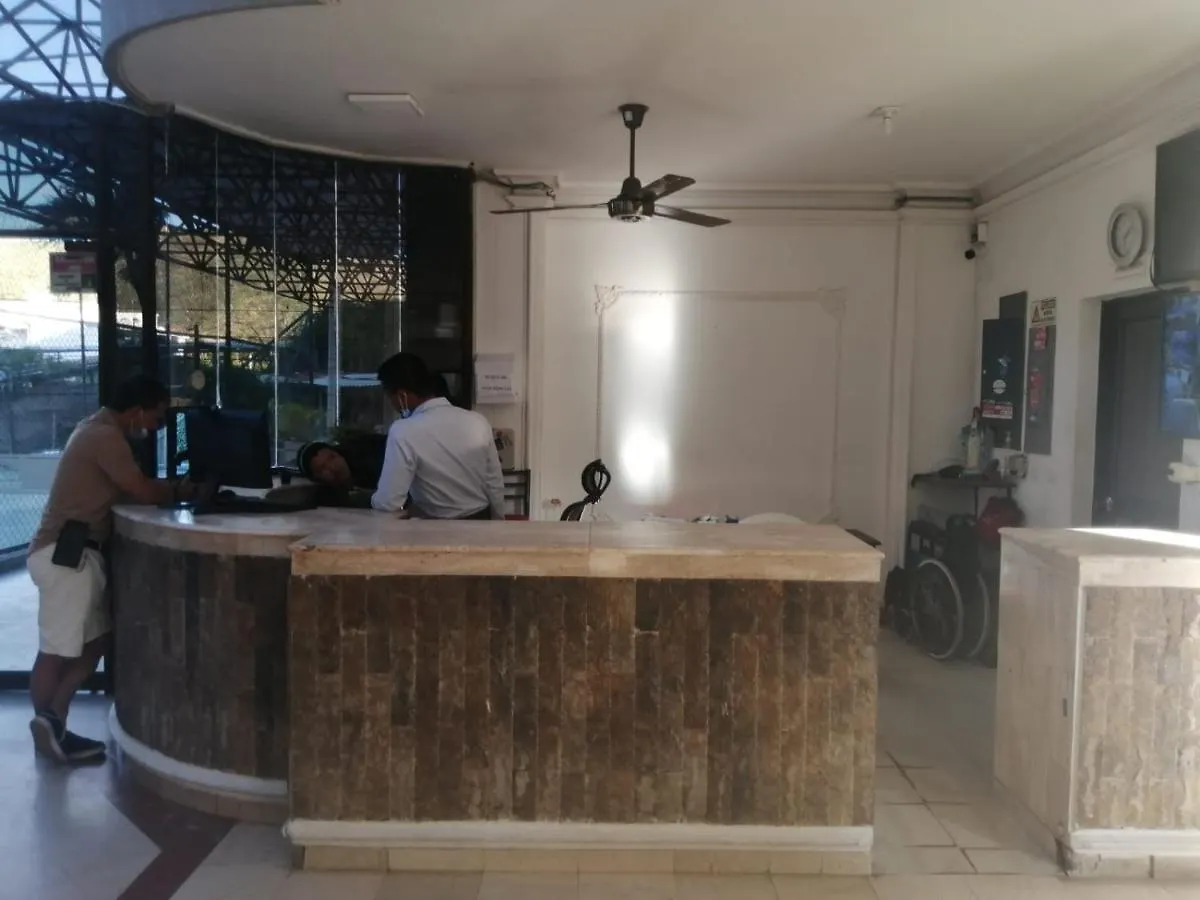 Apartaestudio Con Piscina Y Parqueadero Santa Marta  Santa Marta (Magdalena)